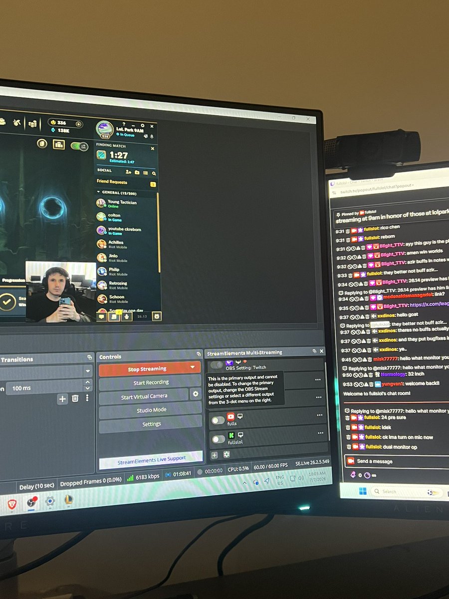 fullslol's tweet photo. Day 1 with mike and cameron
NORTH AMERICA SUPER SERVER https://t.co/r8o7bGrB6c