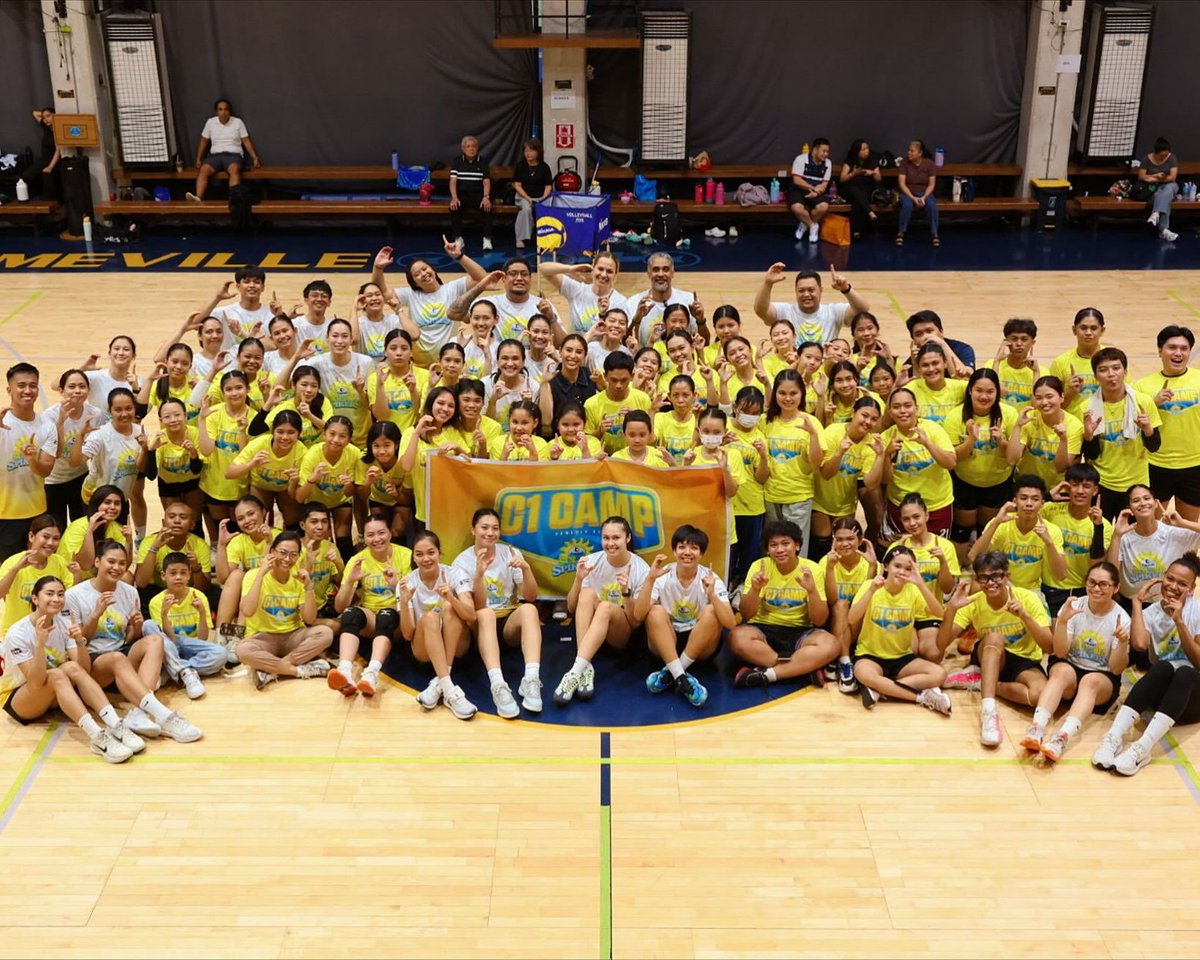 dumpacxr's tweet photo. C1 Camp ☀️

Happy World Volleyball Day! 

#Capital1
#BellaBelen https://t.co/yezWQaPZln