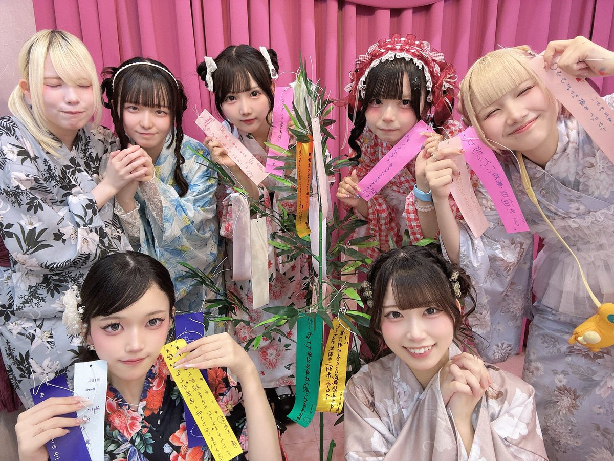 twintail_akb's tweet photo. みんなの願いが叶いますように🎋 https://t.co/fWWNW2CWQe