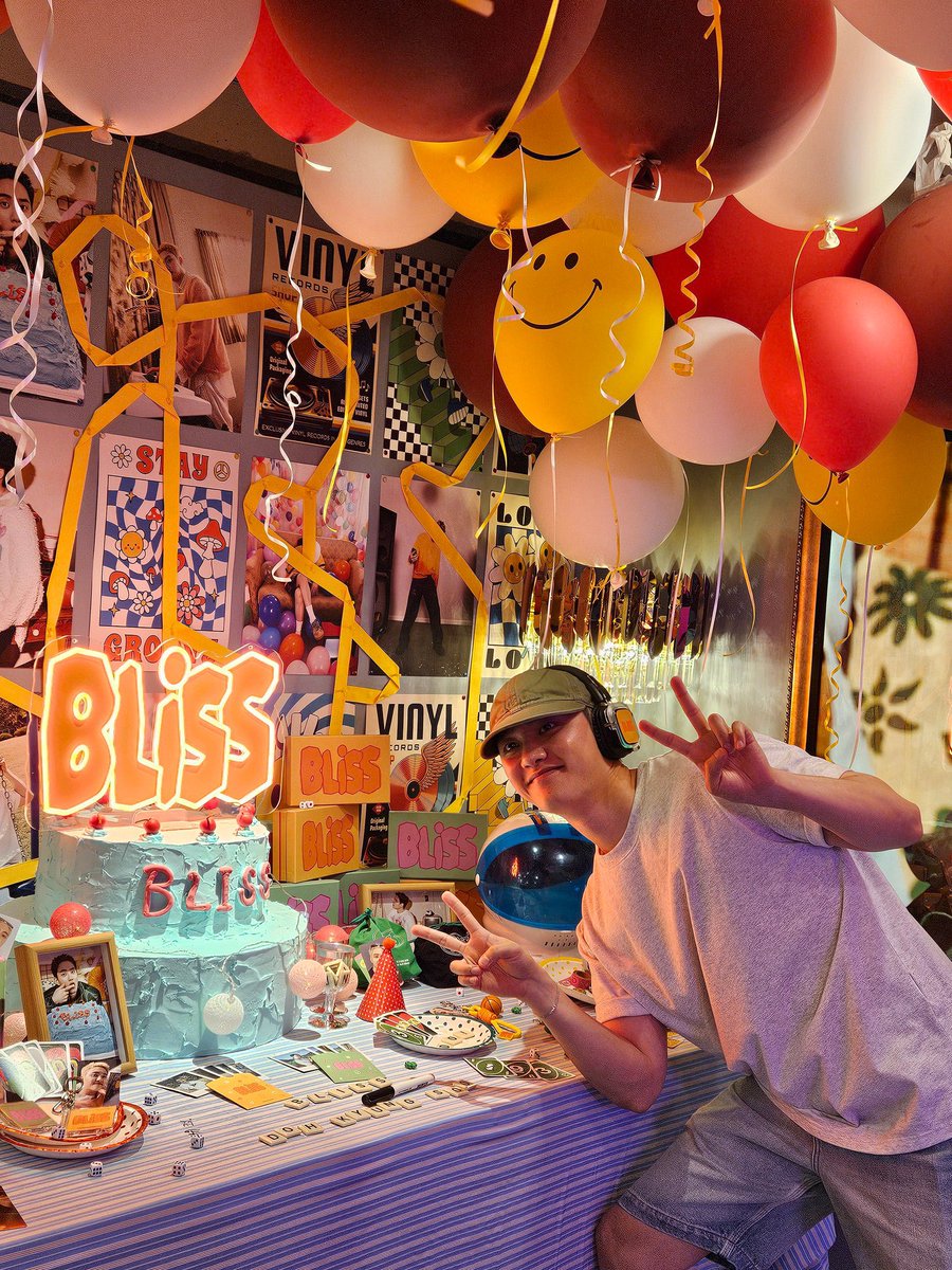 sf_zcp's tweet photo. BLISSが"至福"って感じたのは、楽曲の良さや構成も勿論だけど、本人がずっと言ってた"楽しませたい！一緒に楽しみたい！"という気持ちと、100曲以上聴いて選曲した熱量がしっかり伝わってきたからだと思う
あとそれを温かく支える周りのサポートも🥰
５集も期待したいね🙌
よろしくお願いしますねBW！ https://t.co/f5VSqejjUL