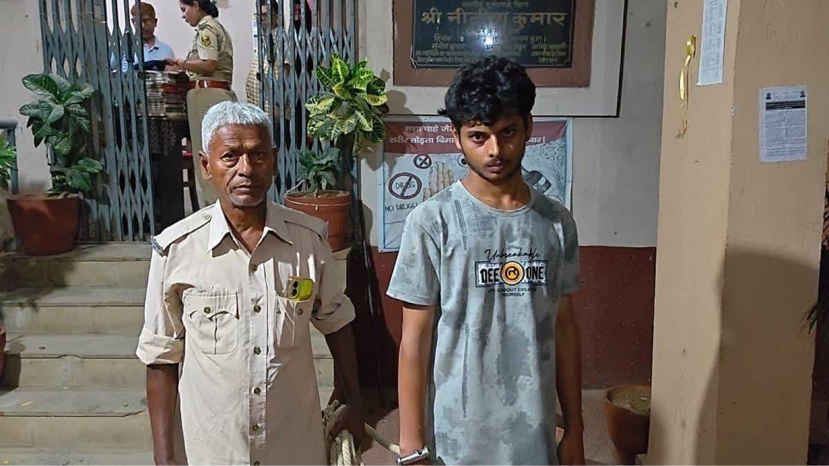 MeghUpdates's tweet photo. 🚨 Just IN 🚨 

Bihar Police have ARRESTED Mohammad Saddam from Munger for allegedly having links with a Pakistan-based terror network.

He was allegedly in contact with a handler known as "Rana Bhai" and was allegedly plotting a TERROR ATTACK with two accomplices 🤯 https://t.co/Hgcqn5vhDP