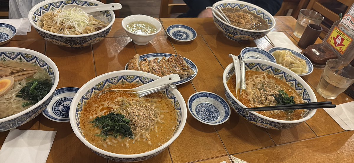 aya_inn's tweet photo. 平日謎解き会！のはずが雑談に花が咲きまくり、3/54問しか解けず、、笑
楽し過ぎて一瞬だったけど、冷静に考えて10時間ぐらいぶっ続けで話してるこのメンツ怖過ぎます😱嬉しい話も聞けてめっちゃほくほくしましたっ！
7月はほぼ毎週このメンツで集まれるの、凄く楽しみ！！🥰 https://t.co/HZOBoQmRsB