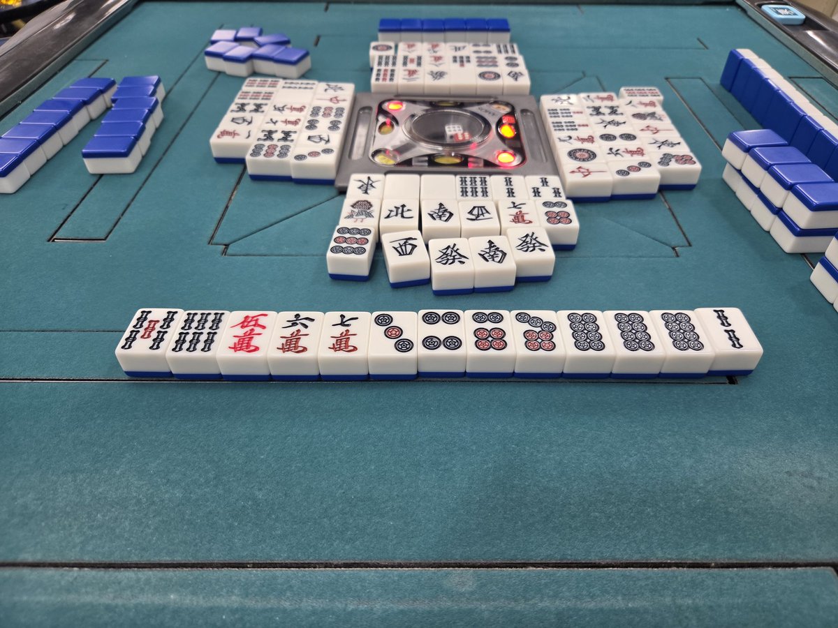 Teamfijiiiii's tweet photo. 念願の雷電ファンミ〰️🥰⚡️雷電ファンになって4シーズン目、やっっっと参加出来ました🥲💓4人との写真貴重過ぎる…❣️本当に本当に楽しかったです🫶✨結果3-2-1-4で良くも悪くも🤣本田さんに12000放銃してラス引いたのだけ後悔してますw跳満上がって捲りたかった🥹💦素敵な会をありがとうございました🙏 https://t.co/K9UMHKJedj