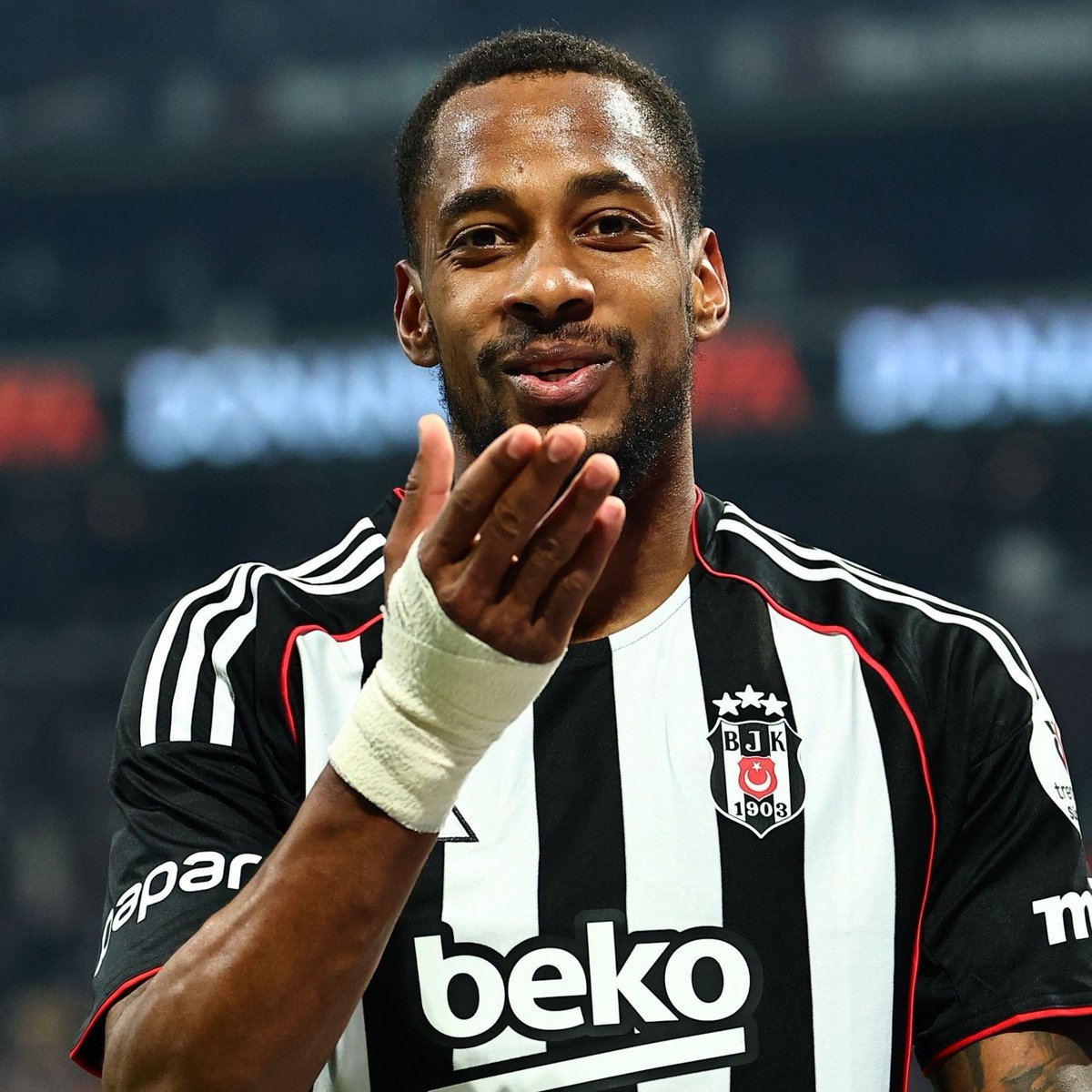 orkunpress's tweet photo. 123 yıllık Beşiktaş tarihinde transfer döneminde ilk kez sağ bek transferi konuşulmuyor https://t.co/7Cv1ZA36QM