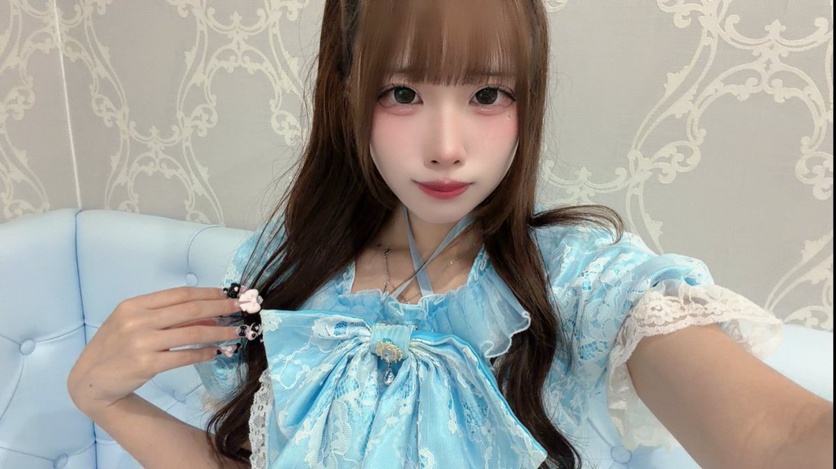 ___xxo_0's tweet photo. 21時からいてました遅めツイート(ᴖ ̫ᴖ  )♪
きょは青色さんちーむ https://t.co/7dE8XdbY0K