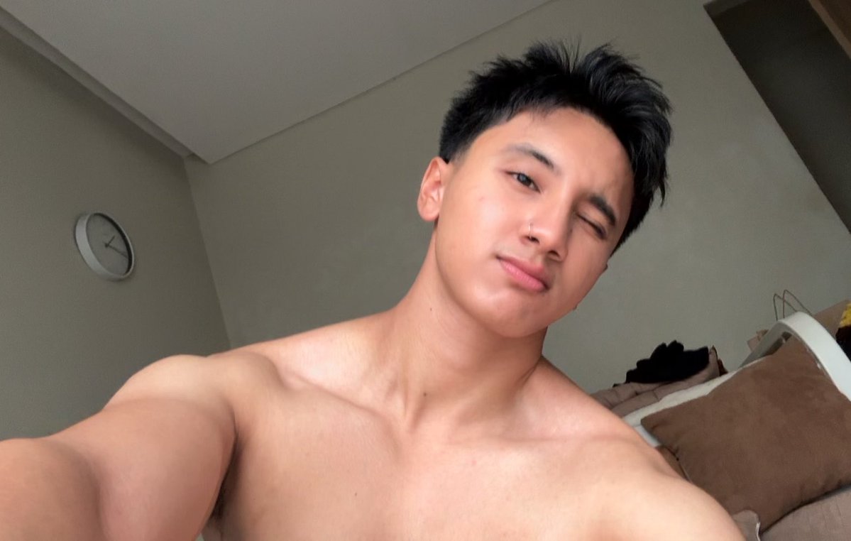 dannysreza's tweet photo. ☺️🫠 https://t.co/zUINx0VzHJ