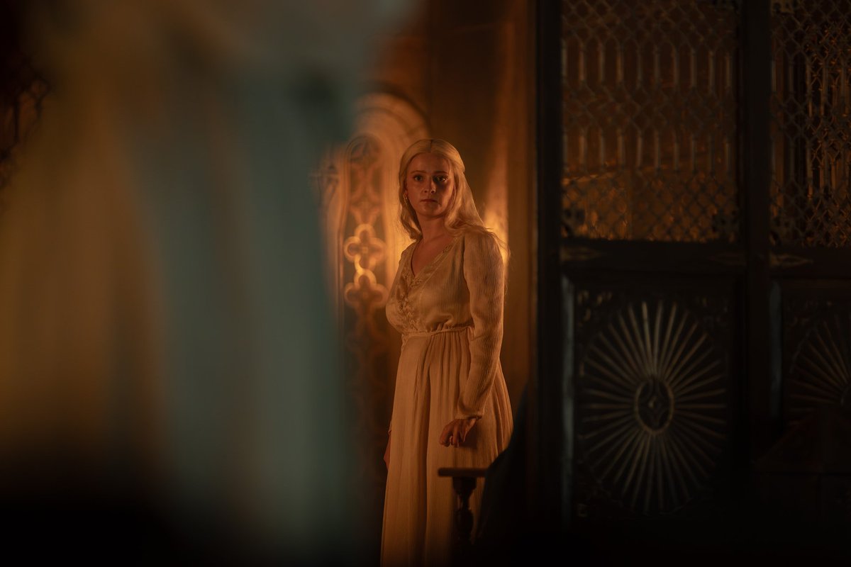 ThronesUpdates's tweet photo. New look at Helaena and Jaehaera in ‘House of the Dragon’ Season 3 Episode 4! https://t.co/S2KXu0txwB