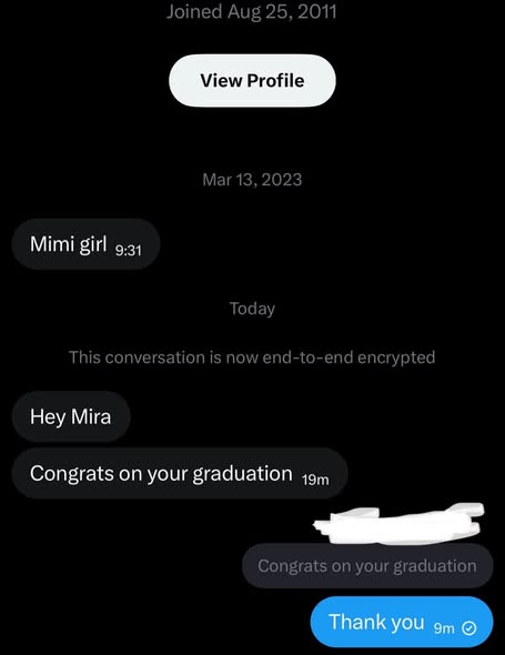yabaleftonline's tweet photo. Lady in sh0ck after a man sent her ₦600,000 to congratulate her on her graduation. https://t.co/lXBFnK7Vg7