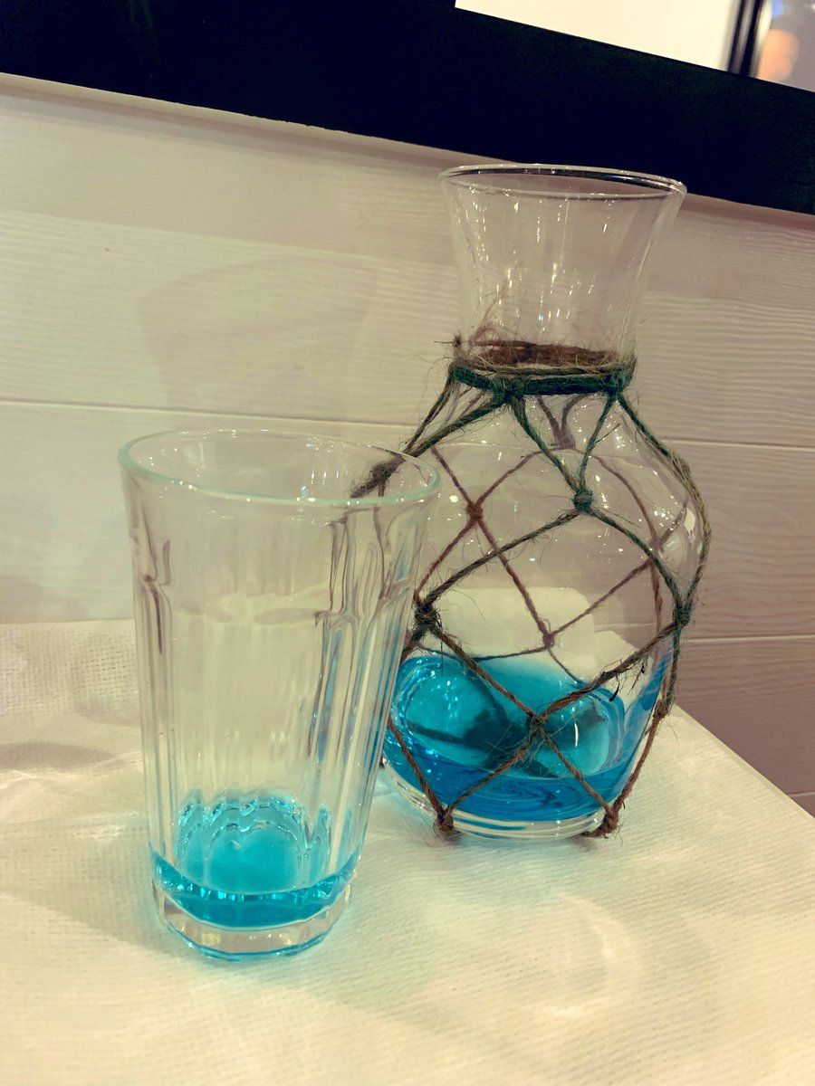 wildtechichi's tweet photo. 写真のフード以外にもドリンクやデザートまで注文して満腹。予約特典も無事に頂けて満足。 https://t.co/4THQi1I73A