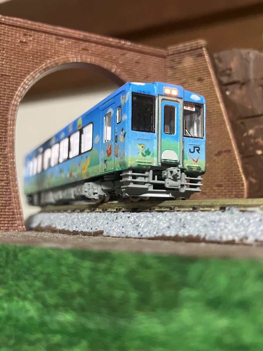 rainsnow517's tweet photo. 完成！TOMIX キハ100-1.3
初代Pokémon with you train！！
特企品の一両と2次車の2両で製作しました！
今後ヘッドマークも取り付けます♪ https://t.co/jYinO7FBrP