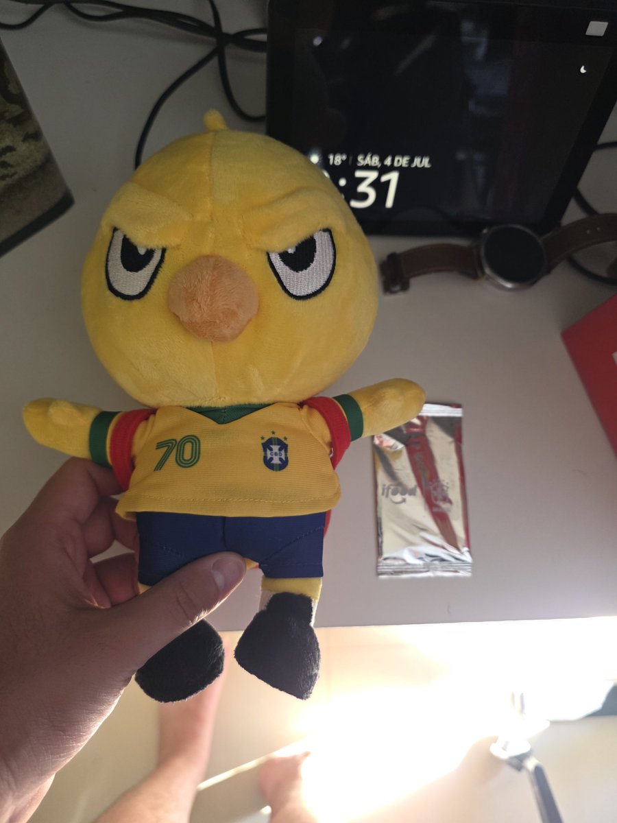 Thiarlesolivei4's tweet photo. Troco 70 pelo 02 #canarinho #ifood https://t.co/Tt95ekNRfF