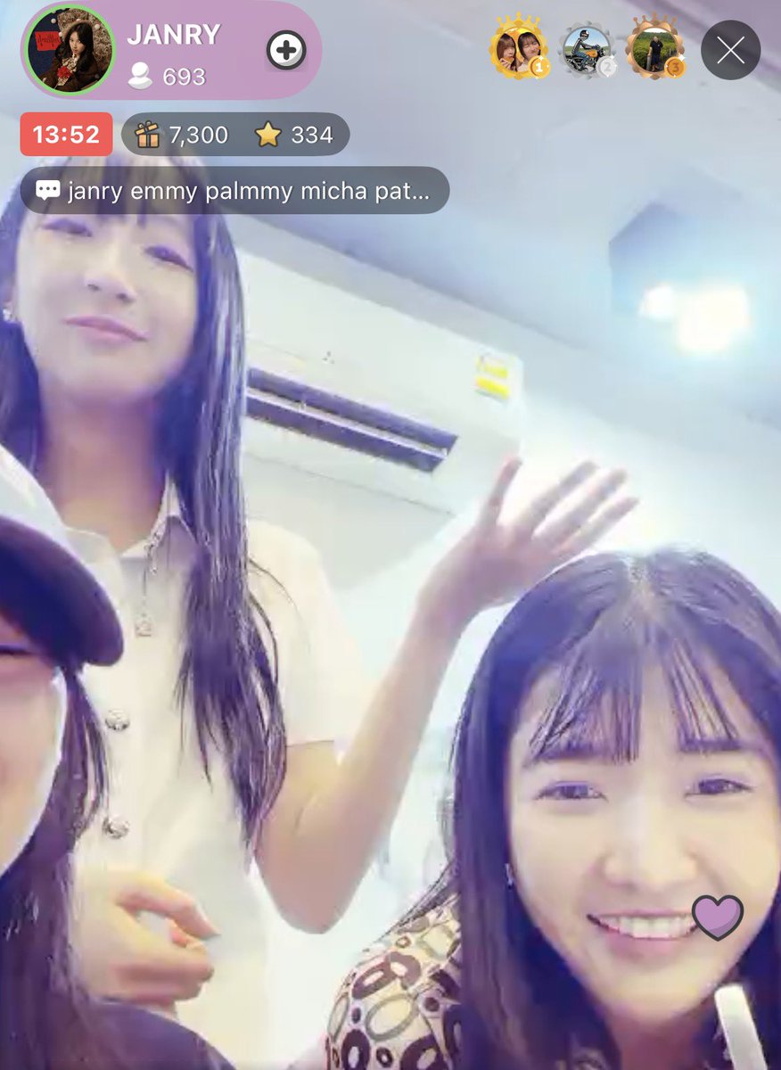 JennisFCTH's tweet photo. พบคนหน้าคุ้นใน Live แจนรี่ค่ะ

https://t.co/0QjSfQxwLh  

#JennisOprasert #เจนนิษฐ์ https://t.co/fXSaT2SX7l