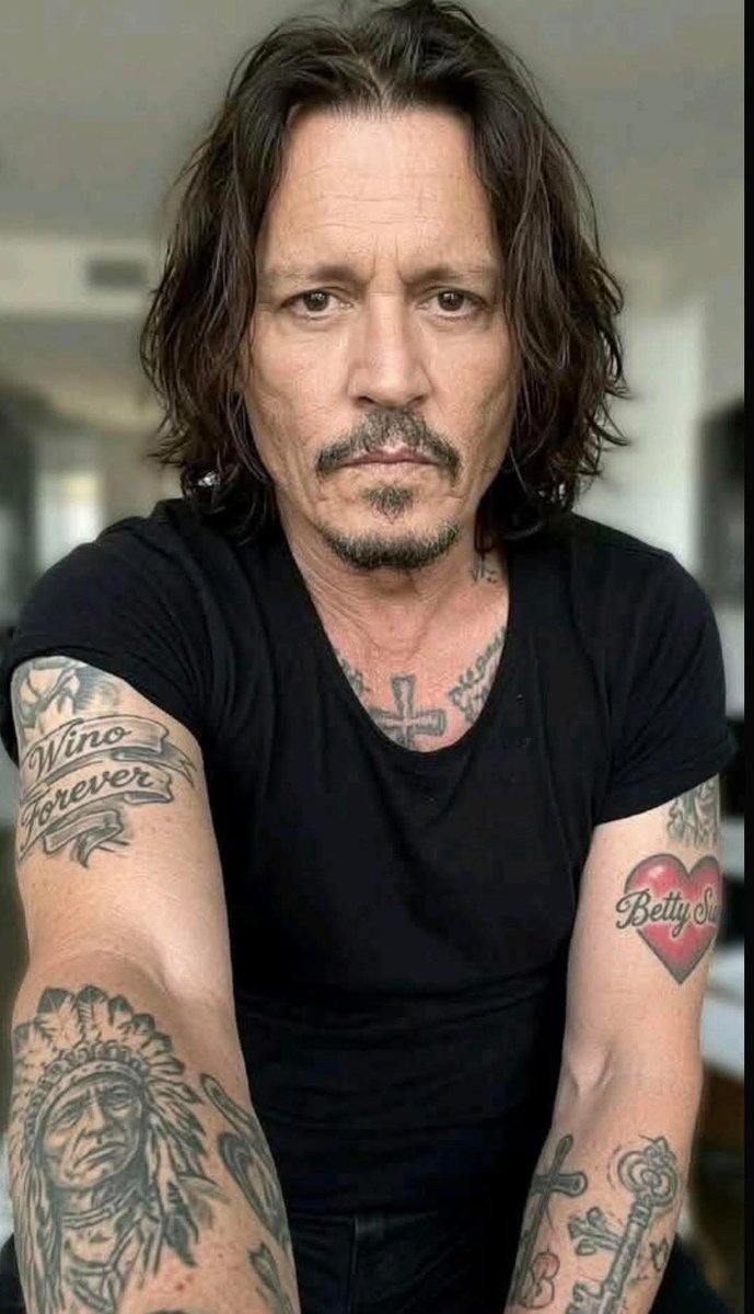 jDepp34225 tweet picture