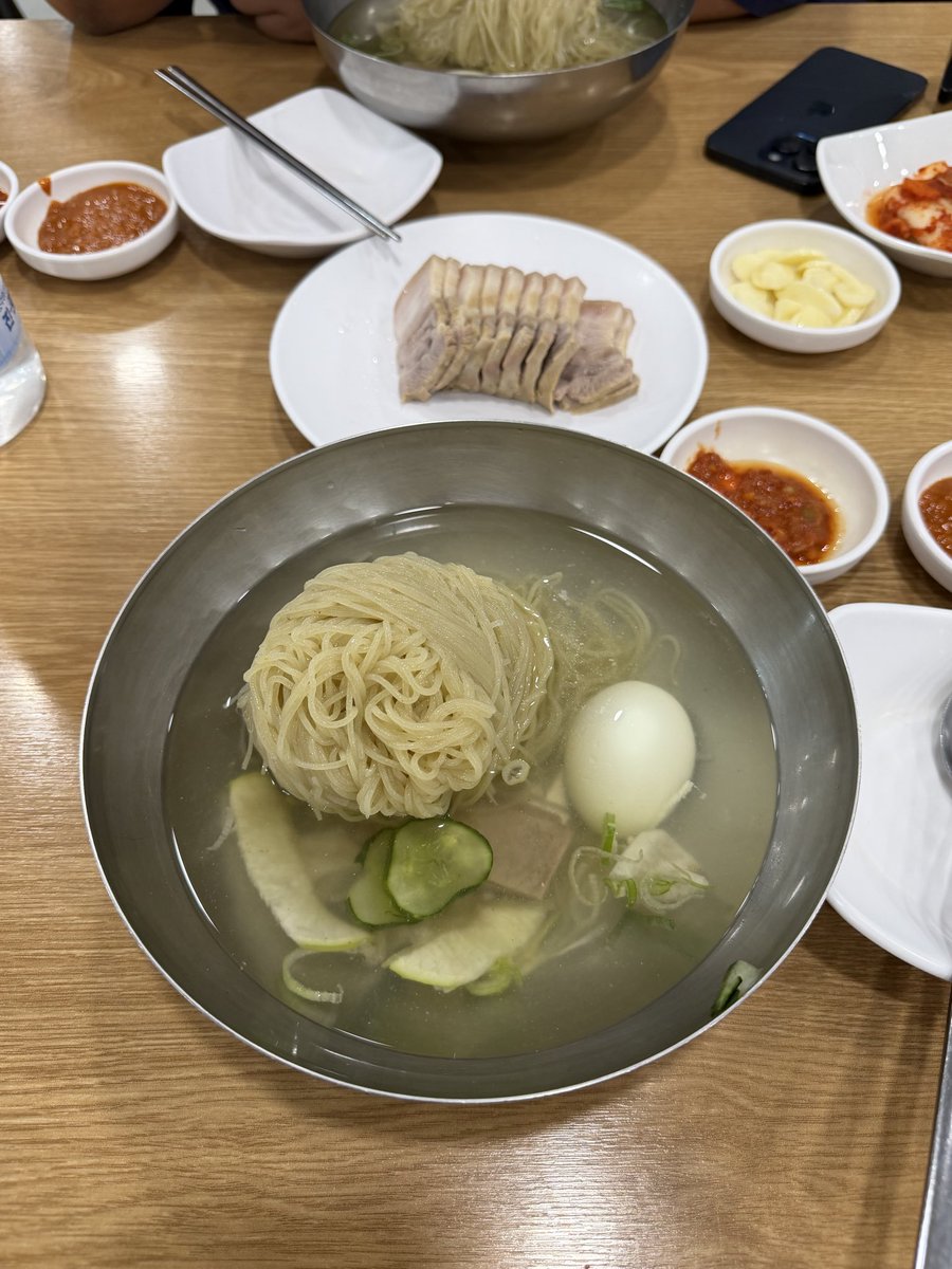 oomooloomool's tweet photo. 올해 먹은 평양냉면

1 청담 우주옥 
2 강남구청 진미평양냉면
3 평양면옥 도산

각자의 매력이 있음 https://t.co/PVTGY9rfQM