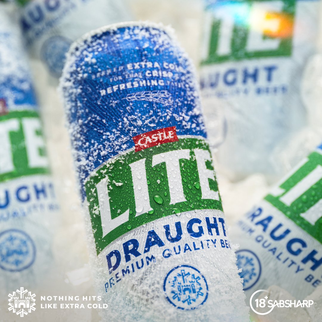 castlelitesa's tweet photo. It’s 16:19 on a Tuesday, and you need some Extra Cold Refreshment. ​
​
QT with how many Castle Lite Draught in a Cans there are in the pic, and singashiya 6 in the DMs. #NothingHitsLikeExtraCold https://t.co/GsZJu7PjbQ