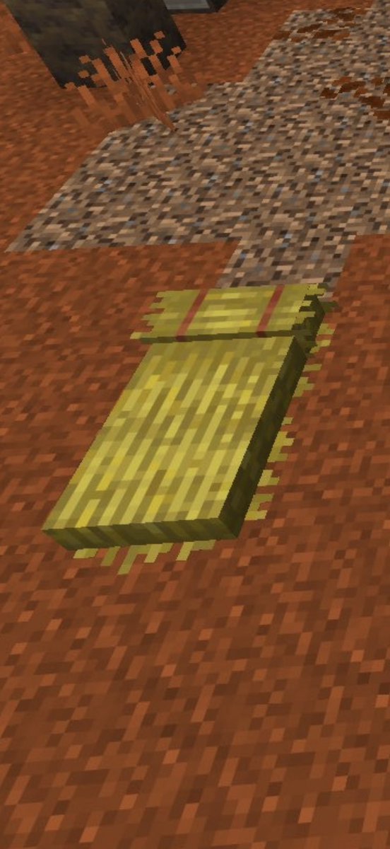 BobicraftMC's tweet photo. 🌾 CAMA DE PAJAAAA 🌾

🛏️ Nuevo tipo de cama que permite dormir durante la noche sin fijar tu punto de reaparición.

☝️ Solo se puede usar una vez y se destruye después.

🔥 No funciona en el Nether ni en el End; se destruye si intentas dormir.

🌾 Se fabrica con 3 bloques de heno y te da 4 camas de paja.

📊 Nueva estadística: las veces que has dormido en una cama de paja.