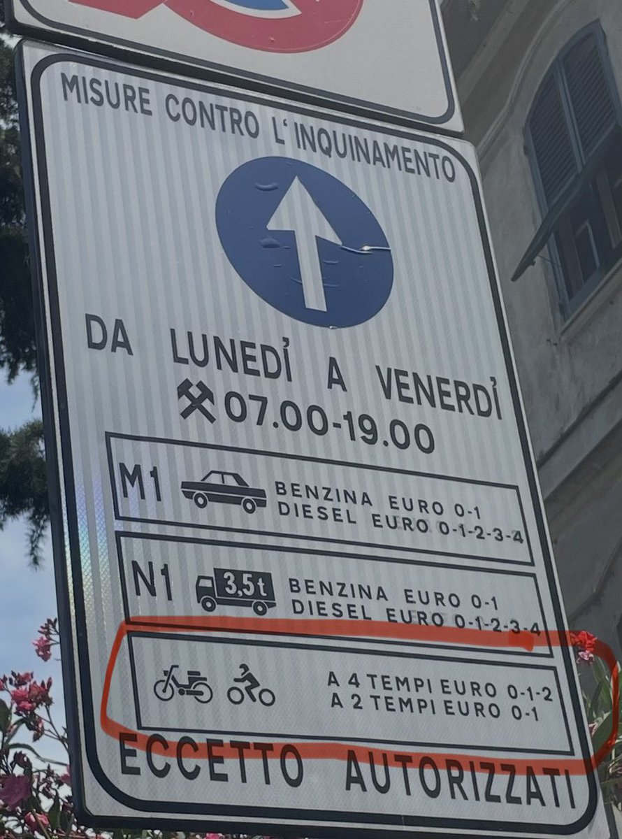 66Maurino's tweet photo. Quindi i motori a 4 tempi euro 2 inquinano più dei 
motori a 2 tempi euro 2 ???
siete sicuri sicuri sicuri??
Chiedo per un amico 
@silvia_salis 
@ComunediGenova https://t.co/WndlFKqxfL