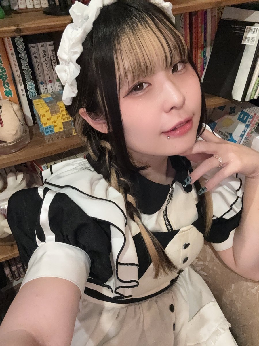 7o8nda's tweet photo. きぜついたーーー！！！！！
久しぶりの人に会えてうれしかった！！
みんなの知らない一面を知れたり今日も楽しかったな！ありがとう！！！！
今週まだいる！！次は明後日！！ https://t.co/GT9CyqvDWJ