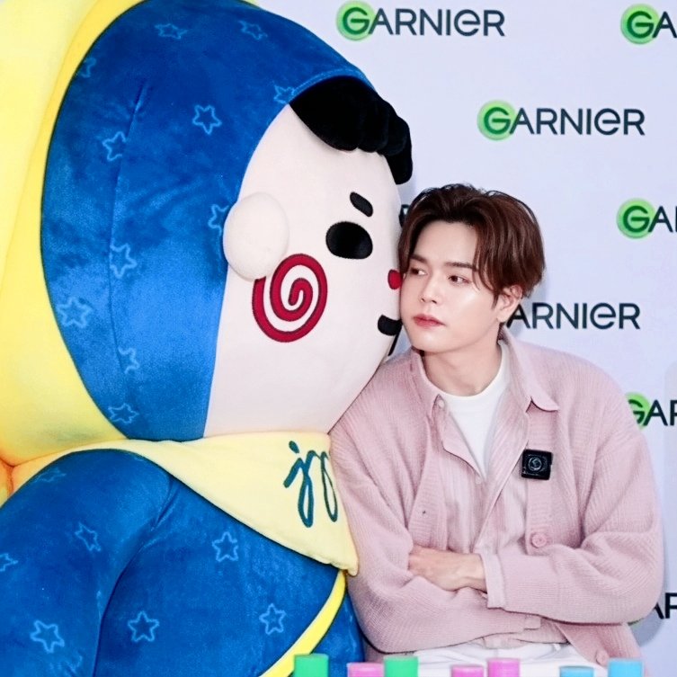 bbbittersweettt's tweet photo. น่ารักที่สุดดดดดดด ~~~♡♡♡♡

GARNIER PUMP MARKJUMMO
#GarnierMicellarPumpxMarkJummo https://t.co/D3ZVn5A915