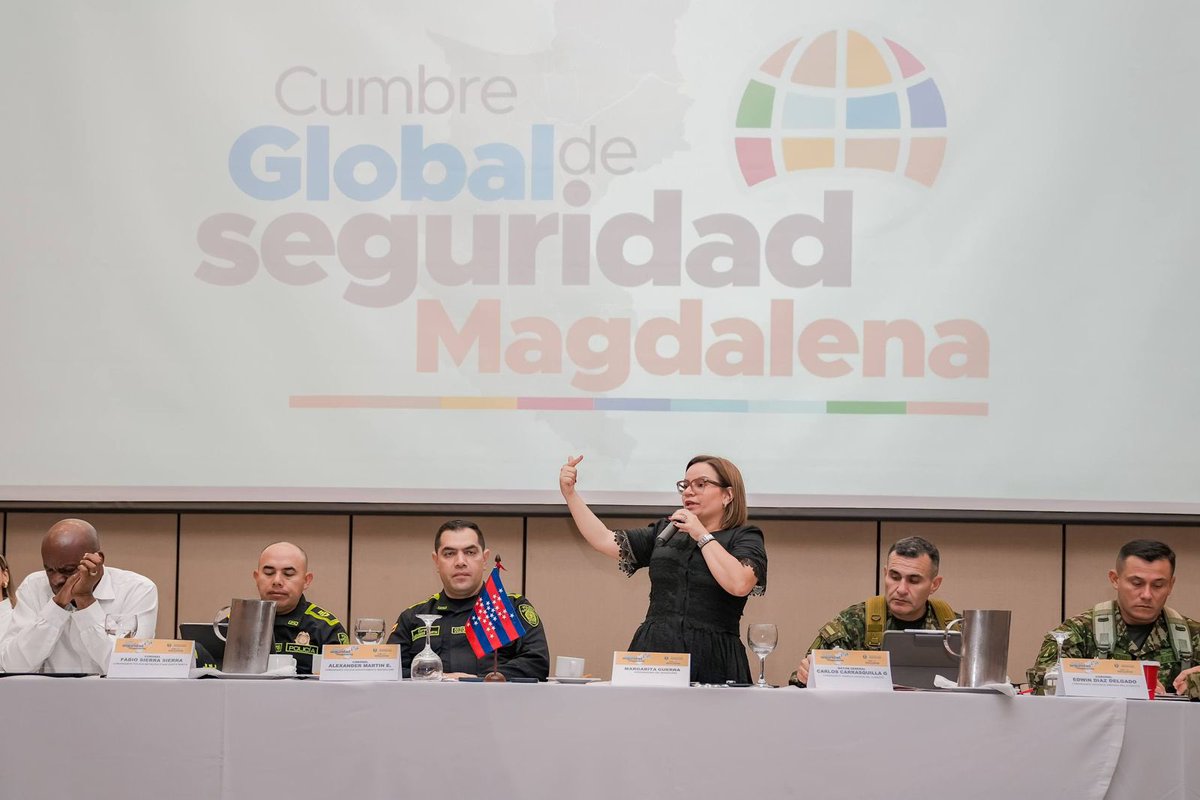 MagdalenaGober's tweet photo. “No van a doblegarnos”: el mensaje de la gobernadora Margarita Guerra a los grupos paramilitares durante la Cumbre de Seguridad.

En el desarrollo de la Cumbre Global de Seguridad Magdalena, realizada este lunes, la gobernadora Margarita Guerra envió un contundente mensaje a las https://t.co/NlYNMpjBTW