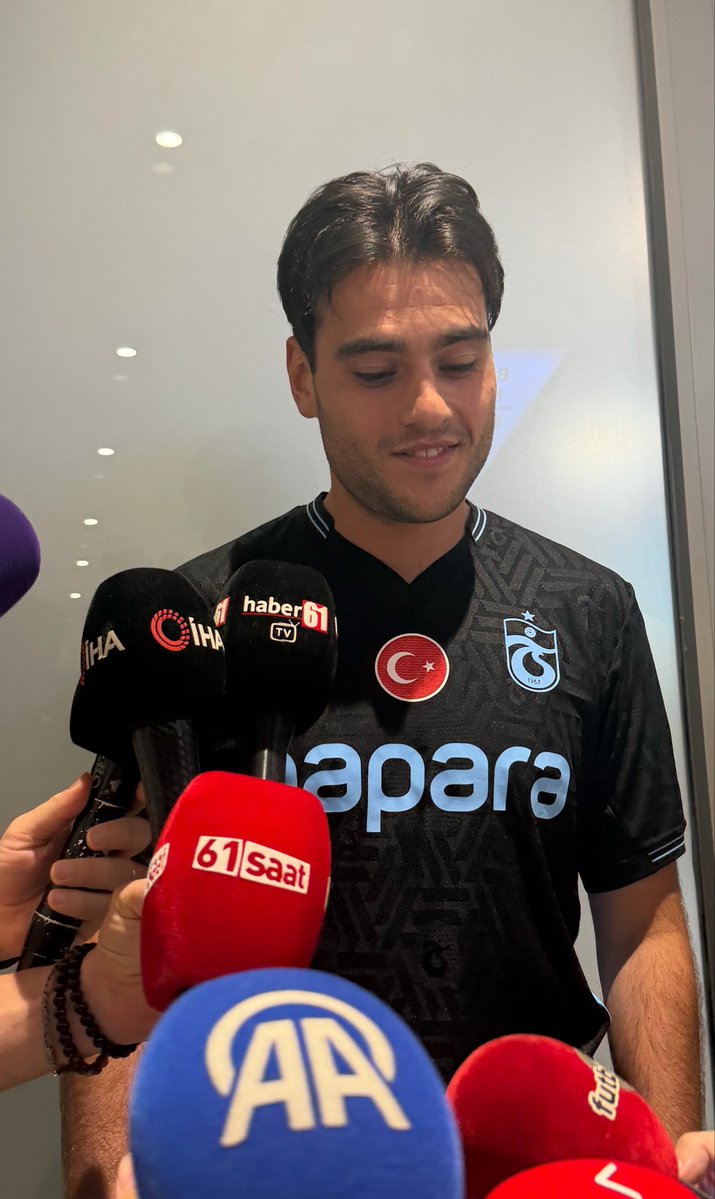 PuskaSports's tweet photo. 🎙️| Necati Ateş: “Aral gibi yılın oyuncusu seçilmiş bir futbolcudan, ‘Onlar üzülmesin’ diye neden transferden çekiliyorsun?” https://t.co/LEAXnV8xd0