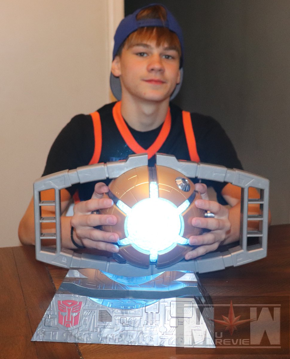 MUReview's tweet photo. Hasbro Transformers The Movie 86' Studio Series Matrix of Leadership:
@jalenbrunson1 @jhart @landryshamet @deucemcb11 @mrobinson23_ @oanunoby @mikalbridges @karltowns #knicksin5 #lgk #lightourdarkesthour @hasbro @hasbropulse 

https://t.co/VL9nWAHj5a https://t.co/s8LML1lvGD