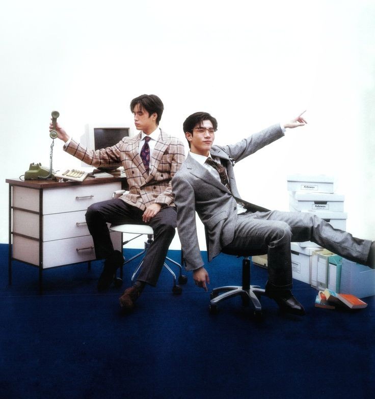 limingbot's tweet photo. office romance bl next! https://t.co/pp5UT5hUUh