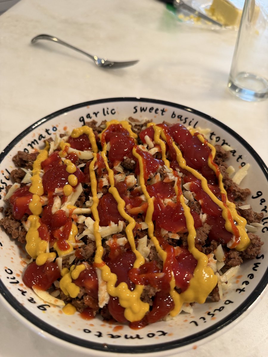 ThanielGoldman's tweet photo. Fuck you I do wat I want 

Slop bowl 

GB and some raw cheddar cheese from local farmers topped with ketchup and mustard https://t.co/uMa83wSpwd