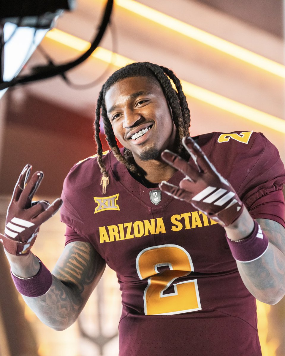 ASUFootball's tweet photo. Lights. Camera. Sun Devils. 😎 https://t.co/JiGdlOZDfx