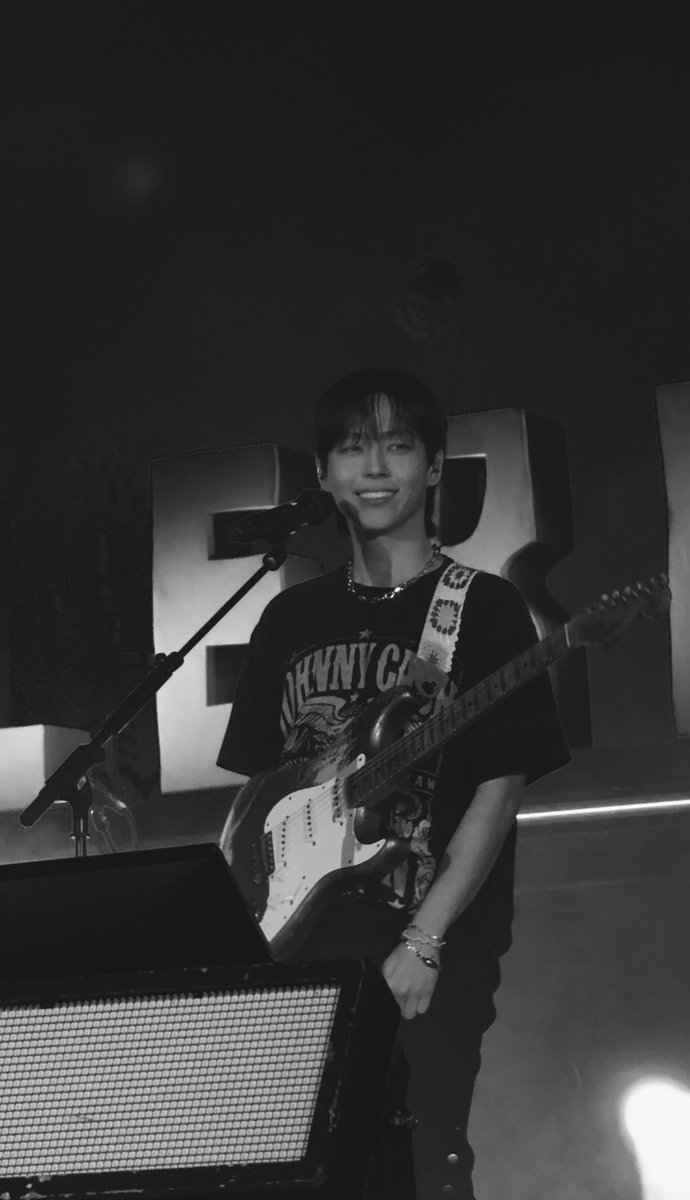 iwoolfyie's tweet photo. sammy, thank you for always bringing your smile every time you come here ily🥹🤍 https://t.co/CNG2bUwqXY