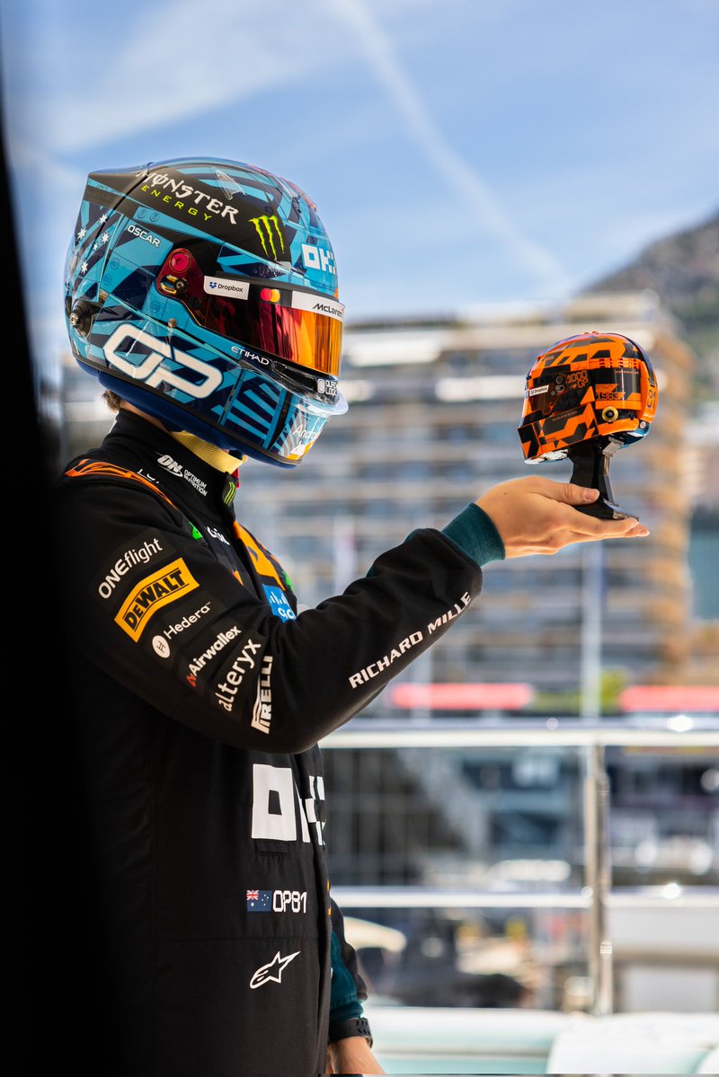 JackPumpkin81's tweet photo. Wish our lovely driver the best best luck every day! 🐨🍀 -Day 452

#oscar                                
#piastri #OP81 #oscarpiastri #jackthepumpkin @OscarPiastri
@McLarenF1 https://t.co/Pjqc0qXeOw