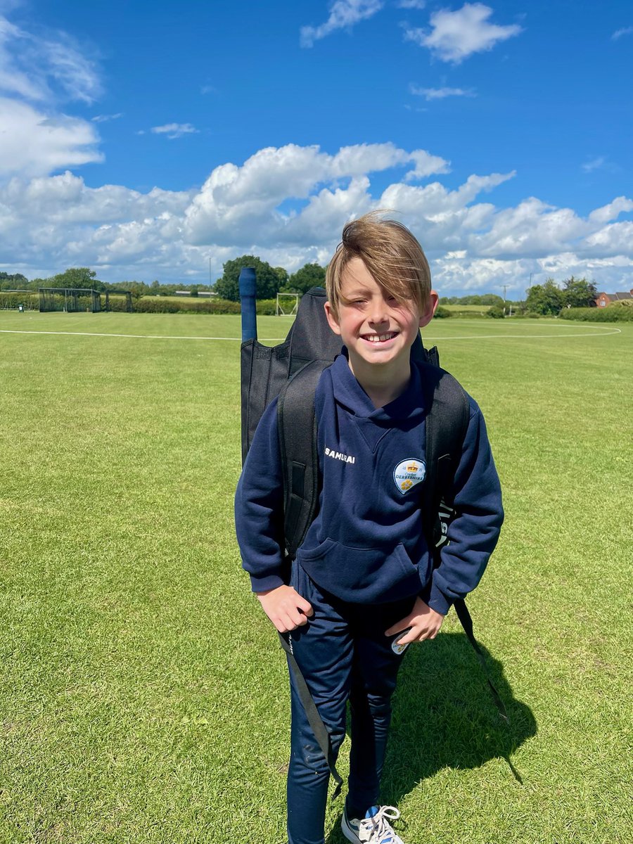 arcticchimp's tweet photo. Huge Thanks to @root66
Jack was so impressed with what you did for him today. He’s added the pics so you will recognise him and he can add you to his list of cricket pro mates when you see him👀😂
Cheers pal👍🏽 https://t.co/g3KJOxmMF7
