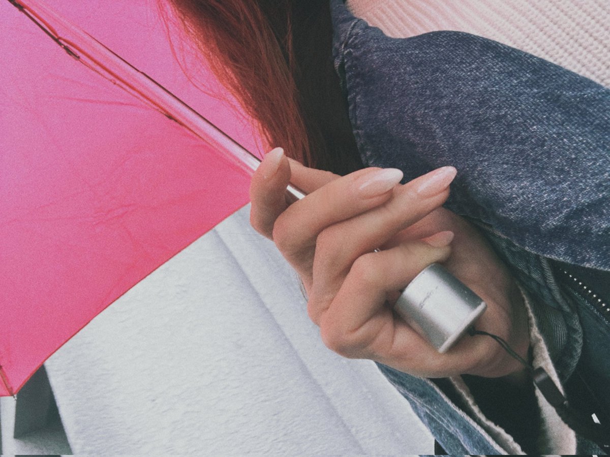 vipmina's tweet photo. 雨が降ってるけど、なんだかキラキラしてる☔✨ https://t.co/ySFteRcuZW