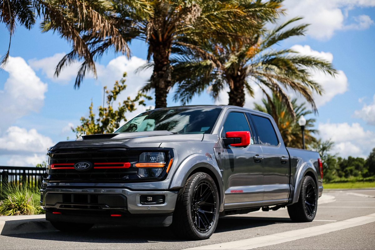 WaldochCustoms's tweet photo. Our friends at @HollerFord have this supercharged F-150 Redline available now. Ask for Christian Diaz and he will help you take this beauty home!
#waldoch #hollerford #fordf150 #f150 #f150_nation #lowered #loweredtrucks #loweredlifestyle #loweredf150 https://t.co/CZOFCi38rs