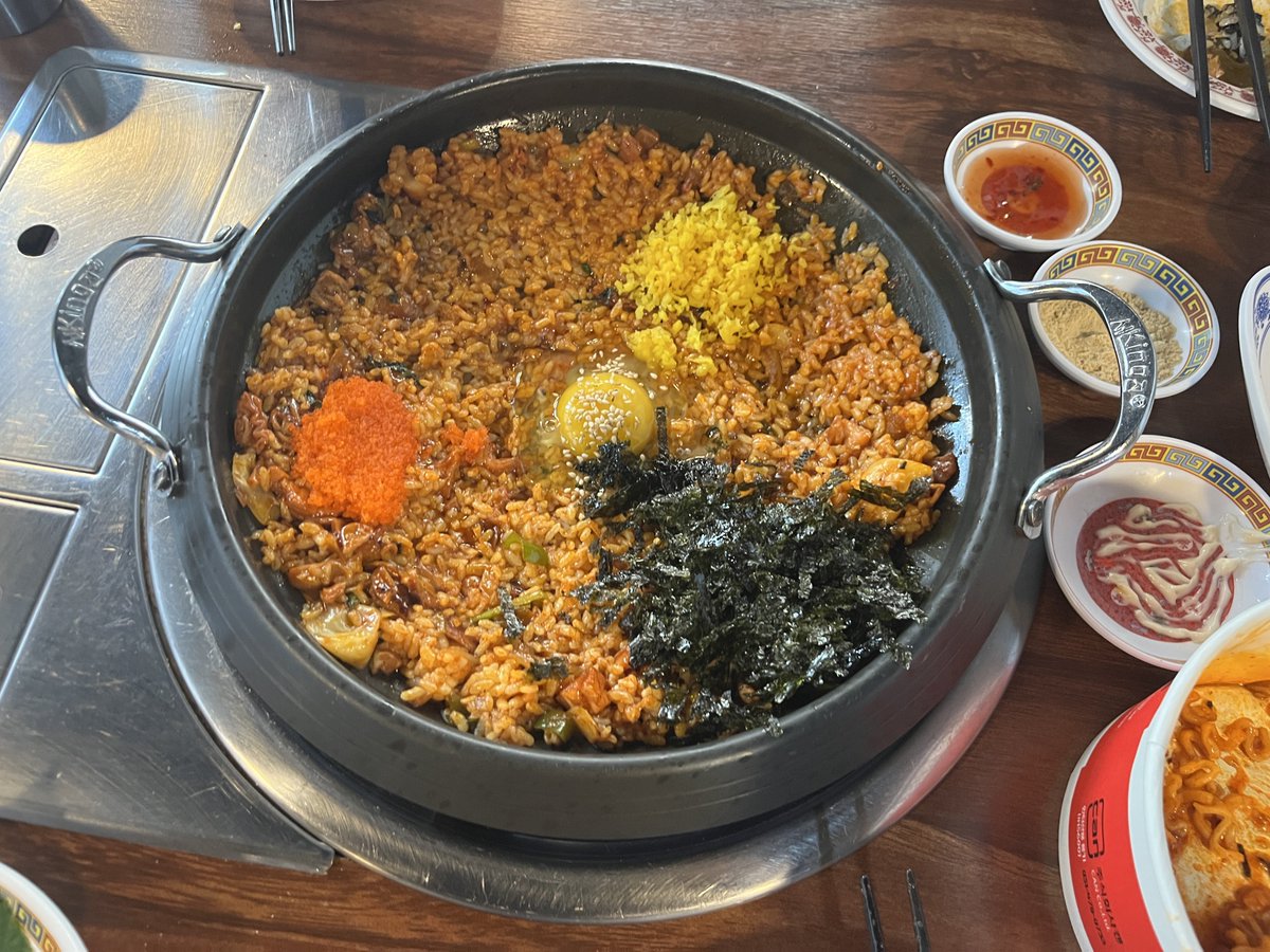 am1ble's tweet photo. 불곱창과 불막창이라는거 너무 좋아서
한 달도 안 됐는데 벌써 3번 먹음 https://t.co/gIbhWz4RVA