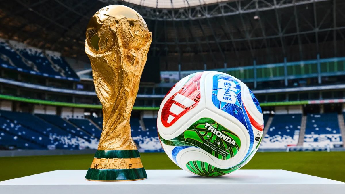 centralreality's tweet photo. MEU DEUS! Neymar já tinha OITO campanhas publicitárias prontas para caso o Brasil conquistasse o hexa na Copa do Mundo. 

De acordo com a Veja, fotos e vídeos já haviam sido gravados para apresentá-lo como o grande “herói do hexa”. https://t.co/F8WdI9O4TG