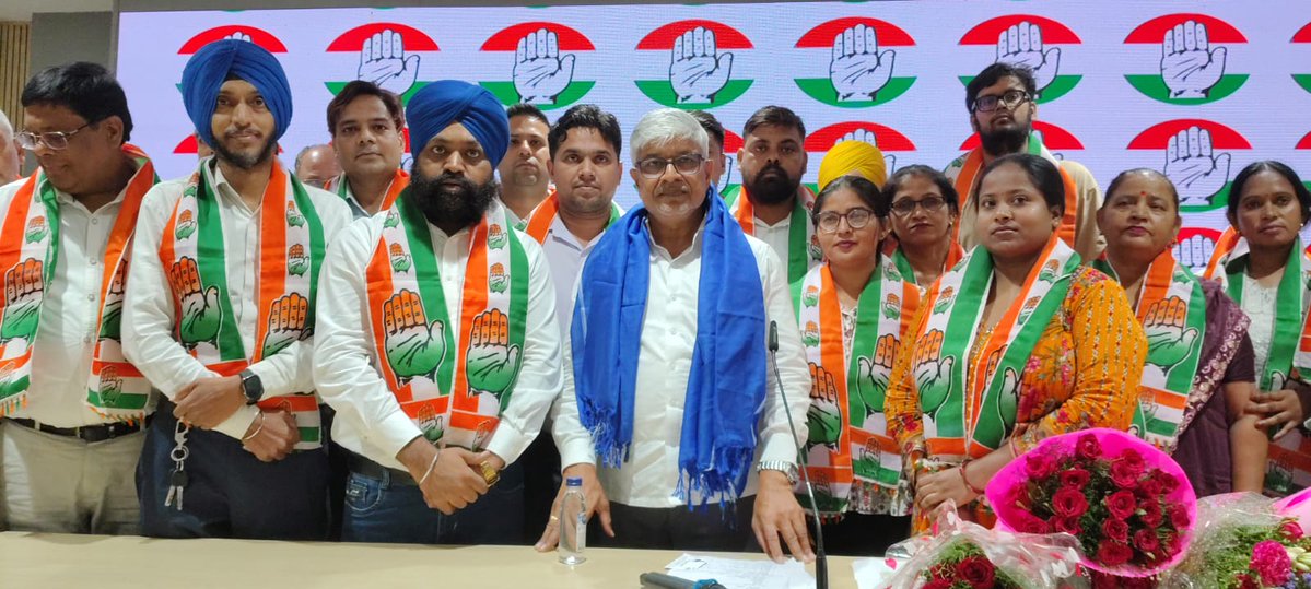 Balvinder_INC's tweet photo. आज भारतीय राष्ट्रीय कांग्रेस परिवार से जुड़कर नई राजनीतिक पारी की शुरुआत की।
माननीय श्री राजेन्द्र पाल गौतम जी, राष्ट्रीय अध्यक्ष, अनुसूचित जाति प्रकोष्ठ (AICC) एवं उत्तर प्रदेश प्रभारी,का हृदय से आभार।
संविधान,सामाजिक न्याय और जनसेवा के लिए पूरी निष्ठा के साथ कार्य करता रहूँगा। https://t.co/0DWMq1YndN