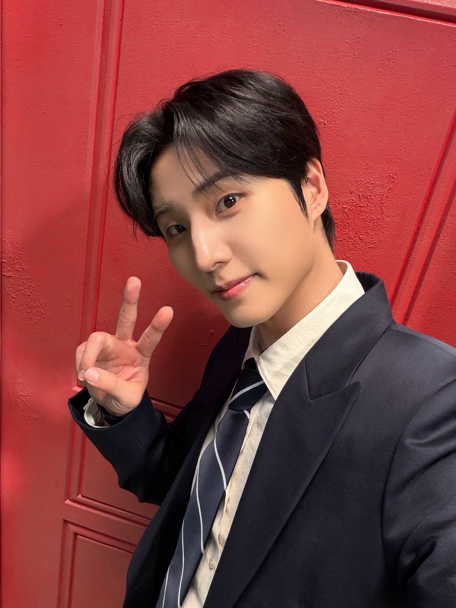 day6official tweet picture