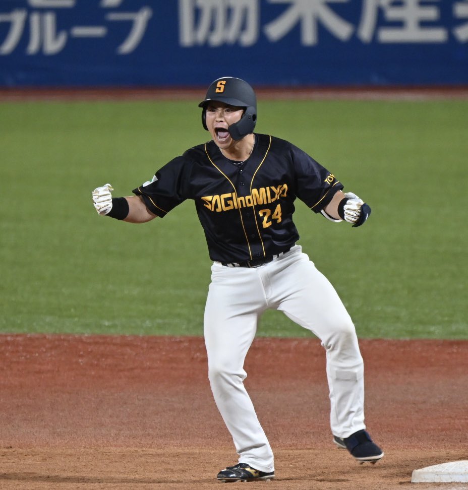 bluamabase's tweet photo. 鷺宮製作所は同点の９回１死１・３塁で
４番のところで起用された
代打大井(鶴岡東→東北福祉大)が
決勝打となる２点タイムリー https://t.co/nvYx7ySU7r