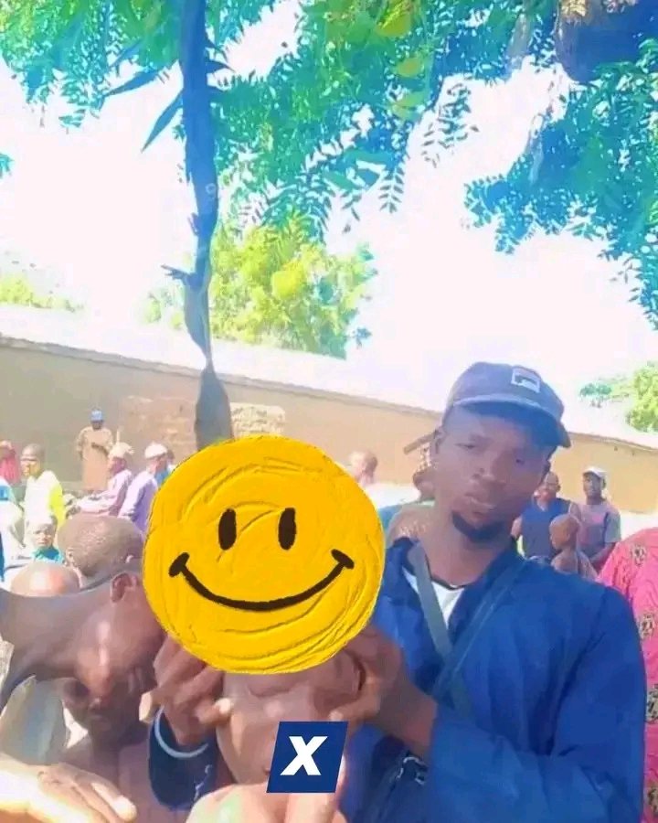 obiewo's tweet photo. Now: Hausa vigilant group succeeded in killlling and cutting a fûlàni têrorist leader to pieces in Zamfara State.
His head is a trophy. 
Zamfara people need our support https://t.co/1N5KX0BmF5