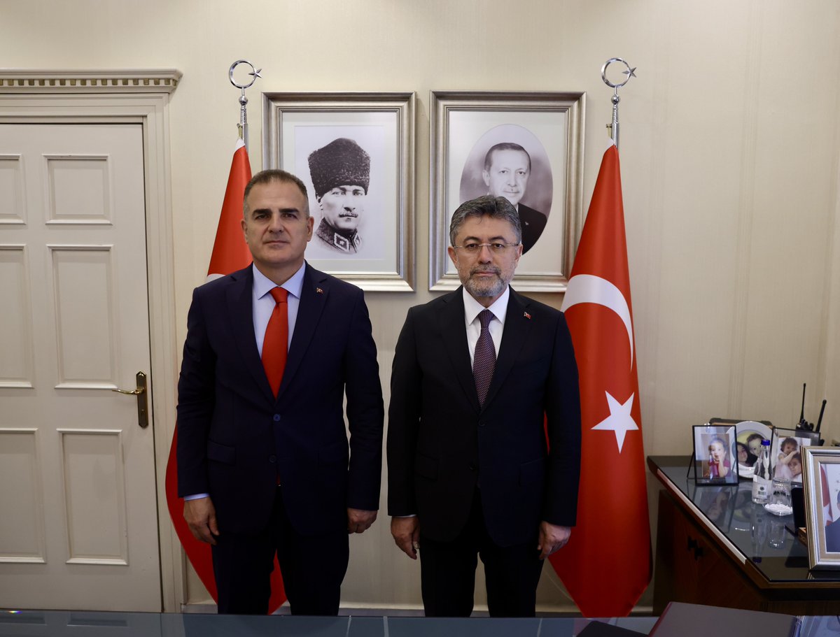 TCTarim's tweet photo. Bakanımız Sayın @ibrahimyumakli, Muğla Valiliğini ziyaret ederek Vali Dr. Sayın İdris Akbıyık’tan il genelindeki yatırımlar ve yürütülen projeler hakkında bilgi aldı. https://t.co/UPb9z4EOzE