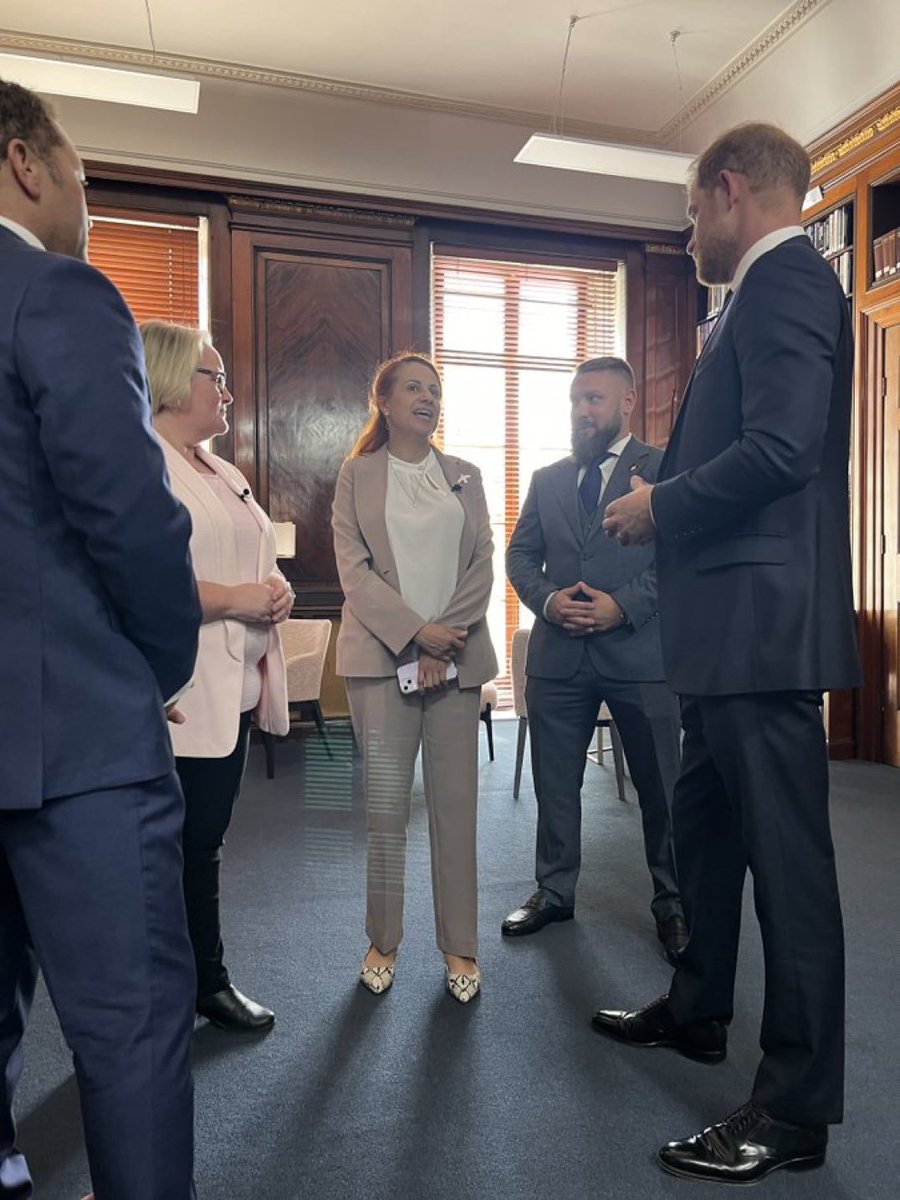 Trendspowers's tweet photo. Prince Harry, Duke of Sussex, attends Chatham House in London to participate in the Invictus Games Foundation Conversation: From Policy to Practice, as part of the One Year to Go celebrations for the Invictus Games Birmingham 2027.

#PrinceHarryinUK

https://t.co/NEuHrvwSE7 https://t.co/8GGolwRD6L