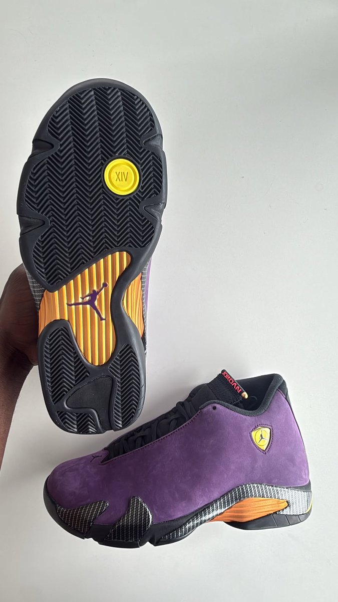 ComplexSneakers tweet picture