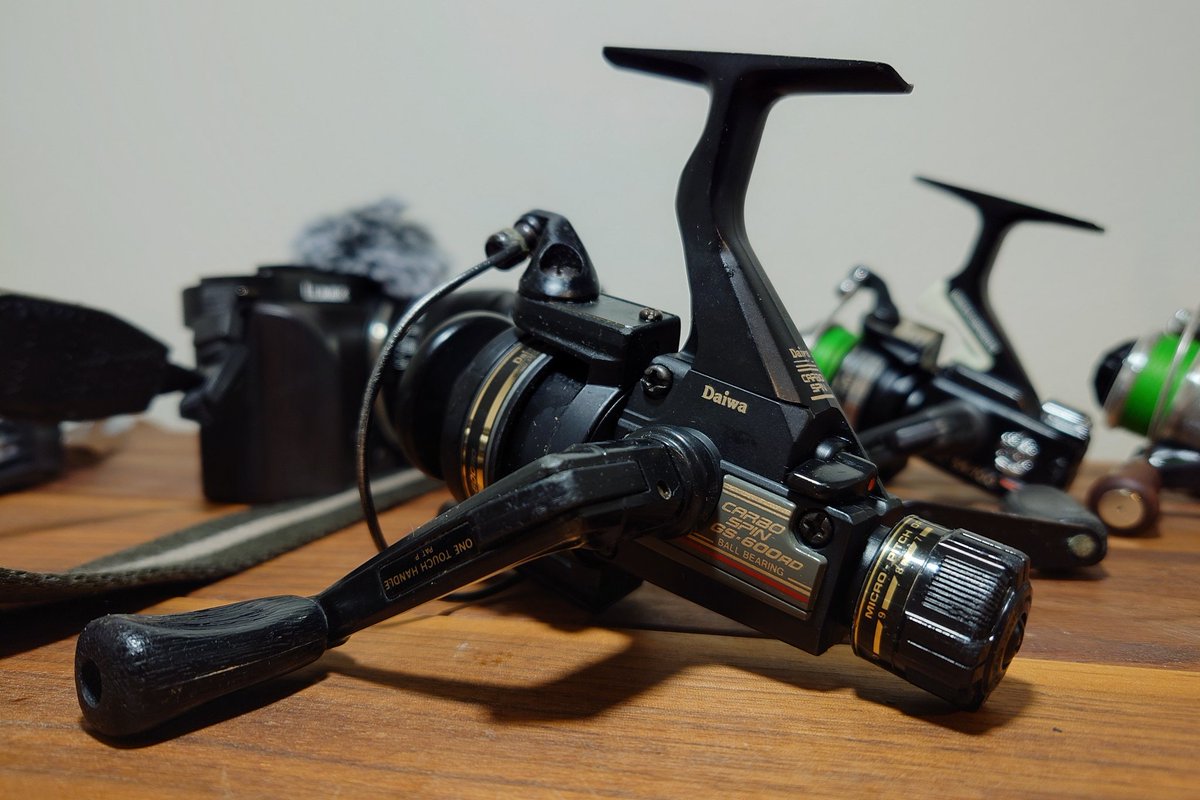 3RestudioJP's tweet photo. たぶん使わないけどGS700RDをとりあえずオーバーホール、ボディが樹脂だからかドラグ音が太鼓みたいに響いて手に伝わる笑 https://t.co/hJgx4gxiXw