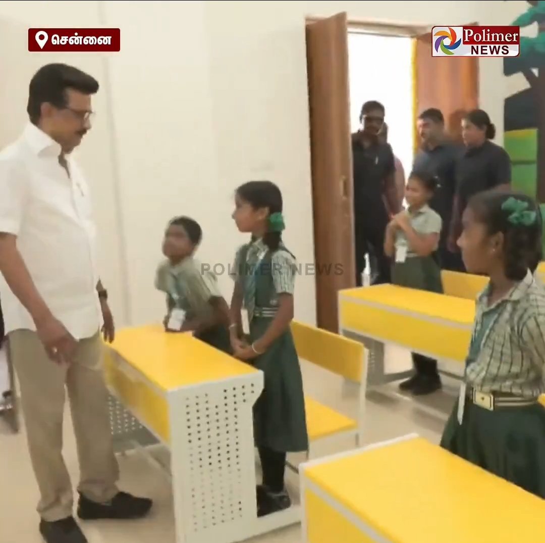 Villagetocity's tweet photo. @sunnewstamil உங்களுக்கெல்லாம் set property பத்தி பேச தகுதி இருக்கா கொத்துஸ் https://t.co/1K1sDm6LLX