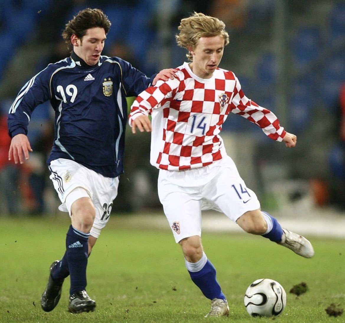 lukamodricar's tweet photo. Modric's international debut in 2006 against Argentina https://t.co/9eLP3M0atg