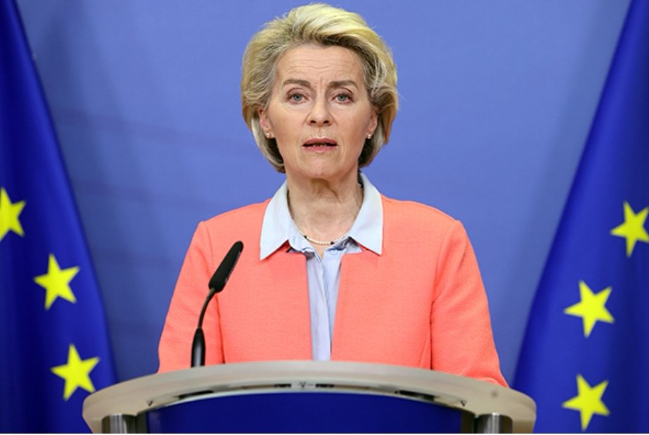 Ine_327's tweet photo. Selbst so viel Dreck am Stecken, aber uns überwachen und kontrollieren wollen. 
Unsere Nachrichten und Mails gehen #vonderLeyen einen Scheißdreck an. Diese furchtbare Frau mit ihrer EU will uns nichts Gutes und muss weg.
#Chatkontrolle https://t.co/DmFI8iYCED