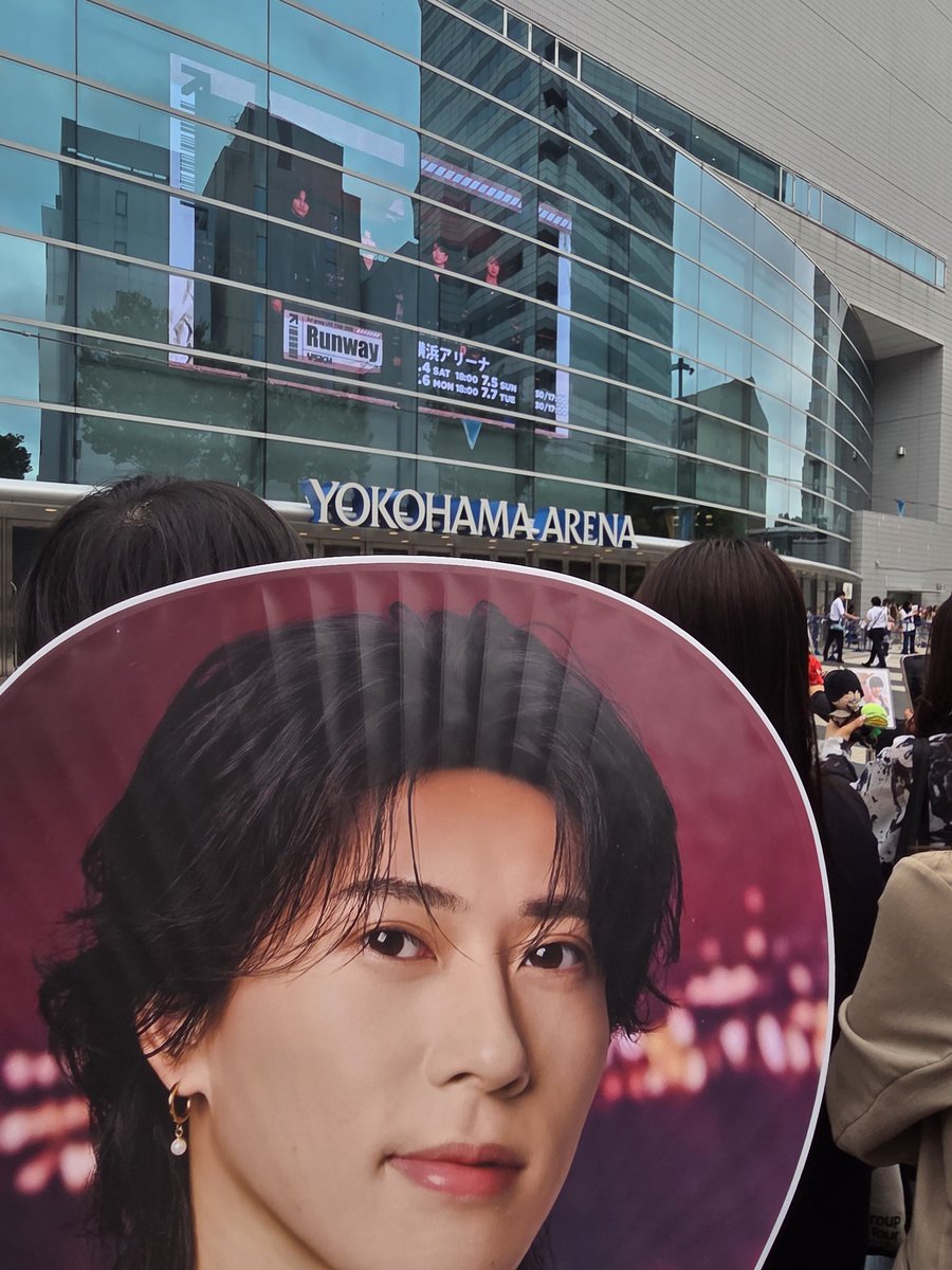 dr_dm_'s tweet photo. 横アリ期間楽しかったです！
みんなありがとうー！！！
静岡で終わるの寂しいすぎる、、
デコトラの近くで呼ばれた気がしたけど
人違いかと思って反応できなかった💦 https://t.co/ZIzYKzD8O9