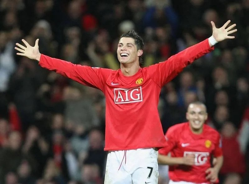 TobaAce's tweet photo. I used to hate Cristiano Ronaldo in his first Man Utd days. He was always beating the team I loved ARSENAL 😤 https://t.co/qOm9cZFn7s