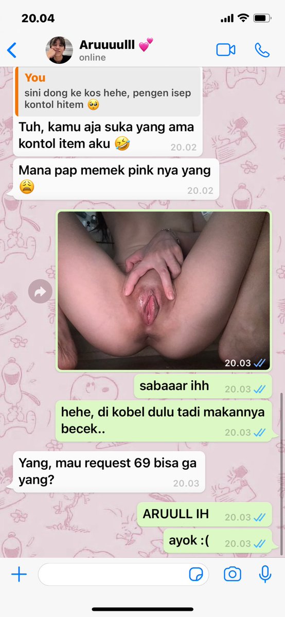 sixninesex_'s tweet photo. 69 dengan Kontol hitam Arul &amp; Memek pink Arcy.
— Ryulyul boypussy au 🔞
Cw// Jorok, porno lokal 

𝘛𝘩𝘪𝘴 𝘪𝘴 ; Arcy yang ngejek Arul punya kontol hitam tapi tetap mau memek pink nya di hisap habis habisan sama Arul sambil dia emut kontol hitam Arul. https://t.co/wSONxTltei